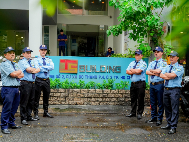 Thuê dịch vụ bảo vệ tòa nhà chất lượng uy tín cao 24/7